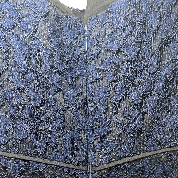 Diane Von Furstenberg Walker, navy blue lace strapless dress sz 8 - Picture 6 of 14